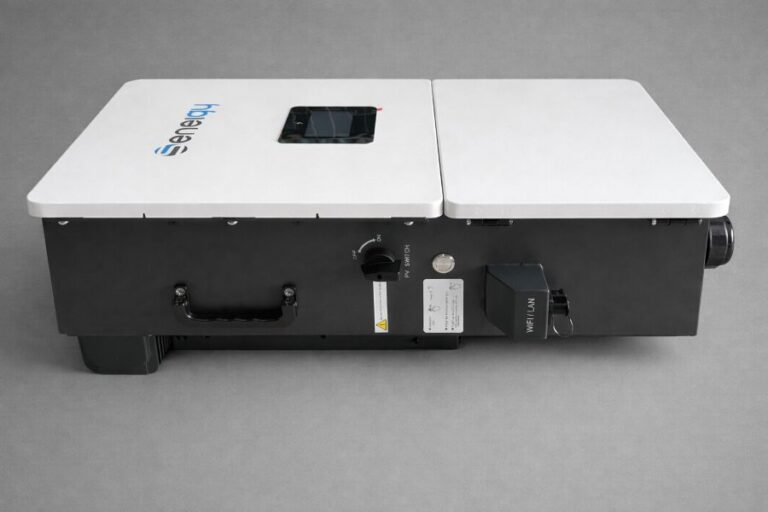 Mặt hông của sản phẩm+công tắc DC Switch của Senergy 16kW Mặt hông của sản phẩm+công tắc DC Switch của Senergy 16kW